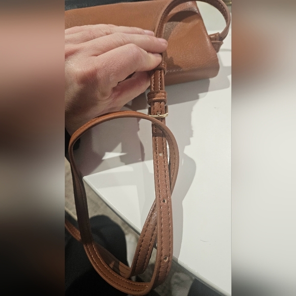 Elizabeth and James Tan and Black Crossbody Bag - Picture 16 of 16